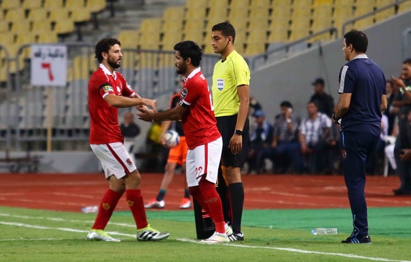 حسام غالى يتدخل لضم أول صفقة سوبر للأهلي وتوقيع جديد لنجم كبير .. خاص