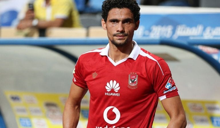 محمد نجيب يكشف موقفه من الرحيل عن الأهلي في نهاية الموسم