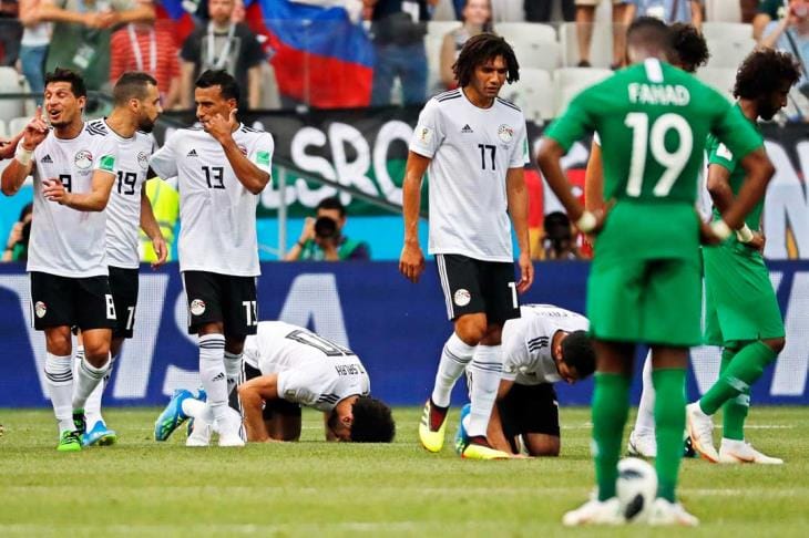 منتخب مصر يسقط في فضيحة جديدة ويخسر امام السعودية بسبب كوبر