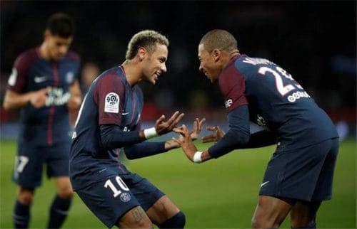 مفاجاة..باريس سان جيرمان يتمسك بمبابى و يبيع أغلى لاعب بالعالم مقابل 200 مليون فقط
