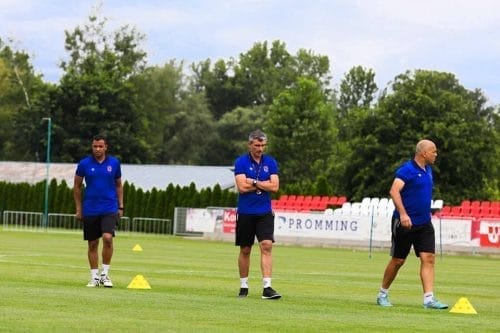 الأهلي يوقع عقوبة على ثنائي الفريق .. والأحمر يخسر لاعب الوسط رسميا أمام حوريا