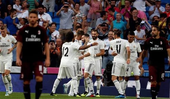 ريال مدريد يسحق ميلان بثلاثية ويتوج بطلا لكأس سانتياجو برنابيو