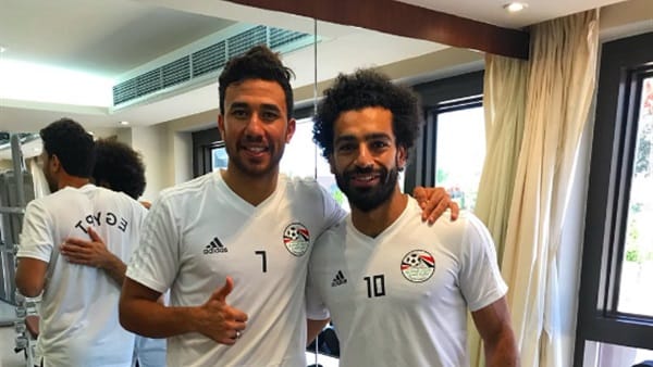 رسالة صلاح لـ”تريزيجيه”:لاتستسلم..وفان دايك يتخطي”مو”ويتوج بجائزة لاعب الشهر