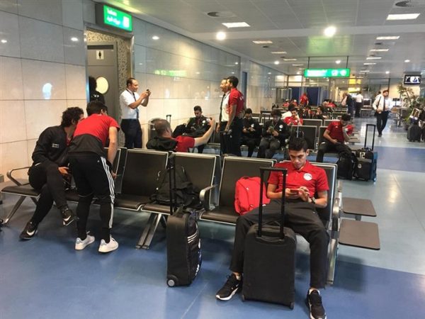 بدون صلاح .. بعثة المنتخب بالمطار قبل السفر لسوازيلاند ..وهل يغير أجيري طريقة اللعب؟