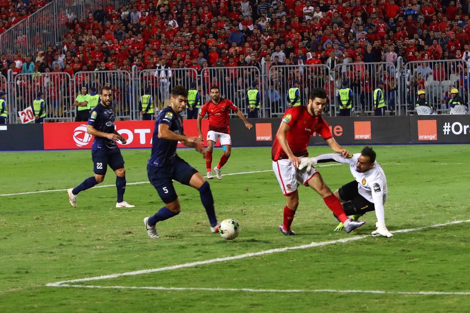 الأهلي نيوز : ميدو يدافع عن الجبلاية بسبب الأهلي..و12 الف شرطي و4 الاف جندي لتأمين الأحمر