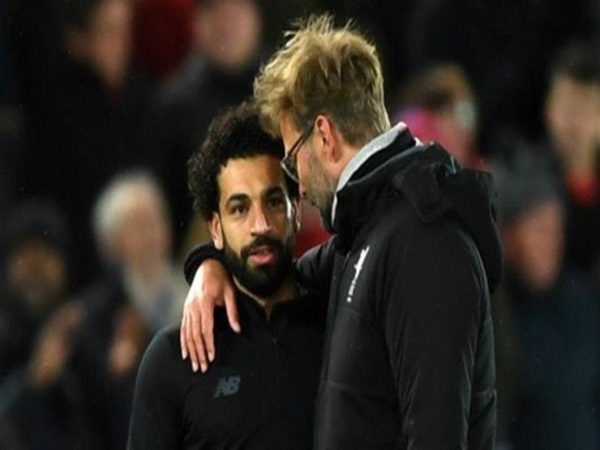 كلوب يهاجم مدرب “الفراعنة” بعد تصريحاتة عن مستقبل محمد صلاح في ليفربول