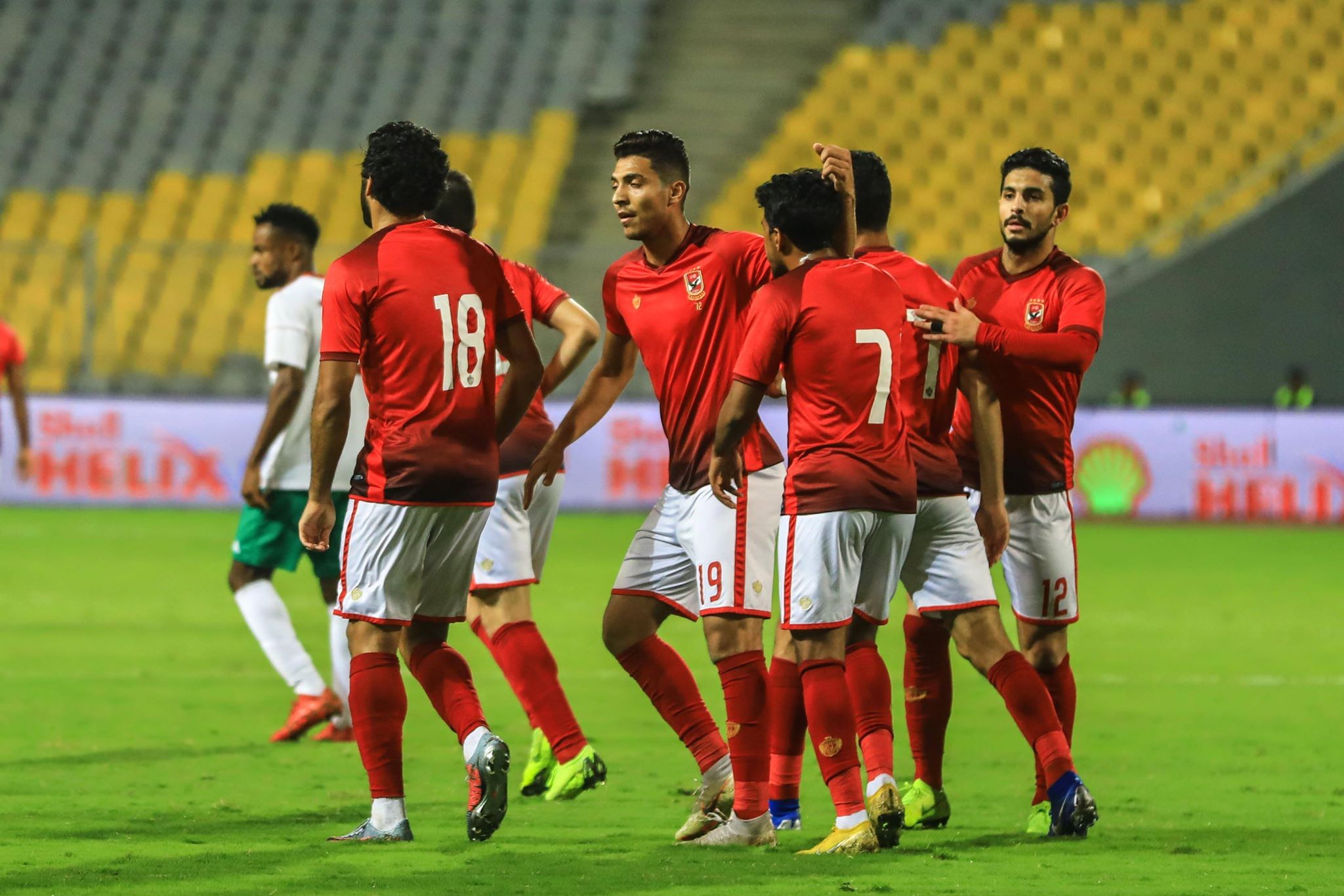 أخبار الأهلي : صفقة الأهلي الجديدة تظهر فى تدريبات الفريق للمرة الأولي