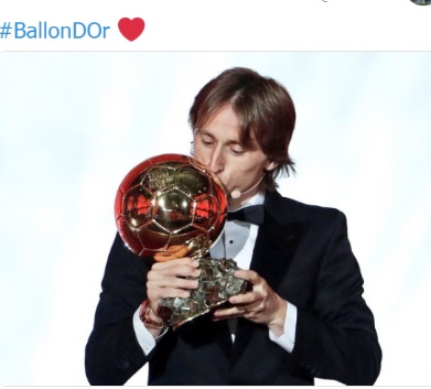 النصر يحصل على توقيع لوكا مودريتش في 2023
