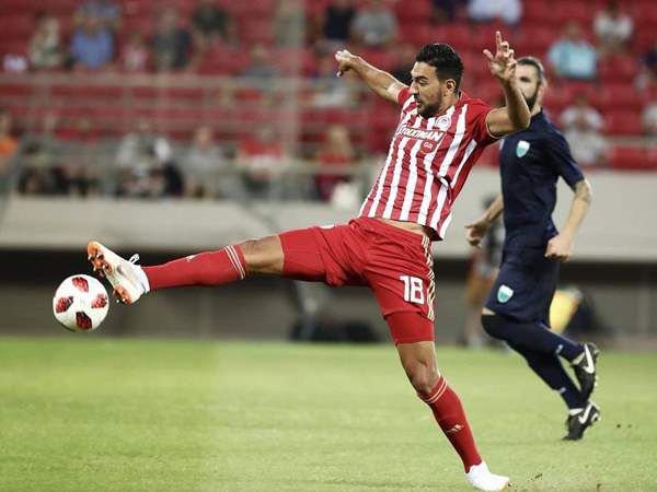 فيديو : كوكا يسجل فى تأهل أولمبياكوس لربع نهائى كأس اليونان..ووردةيعودلأتروميتوس اليونانى