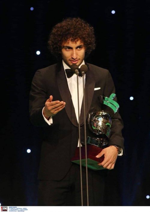 وردة أفضل لاعب محترف بالدورى اليوناني2018..وهكذا احتفل بالحصول على الجائزة