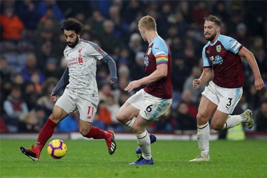 ليفربول يسعي لوقف نزيف الخسائر امام بيرنلي بالبريميرليج..وصلاح يسعي للهدف الـ50
