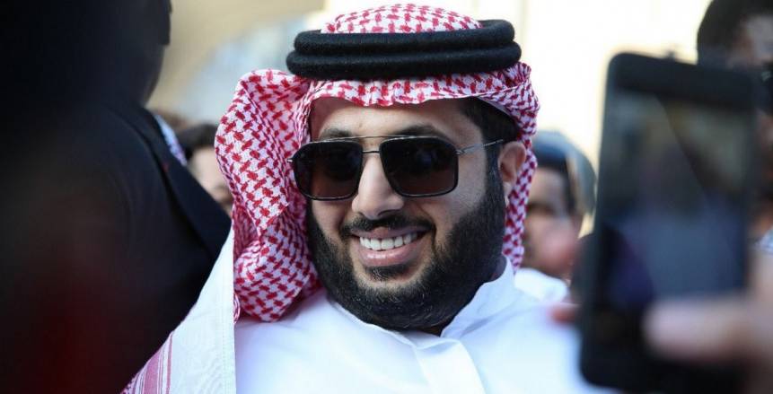 الأهلي نيوز : تركي آل الشيخ يستفز جماهير الأهلي وشوبير .. وأمير مرتضي يسخر من الأحمر