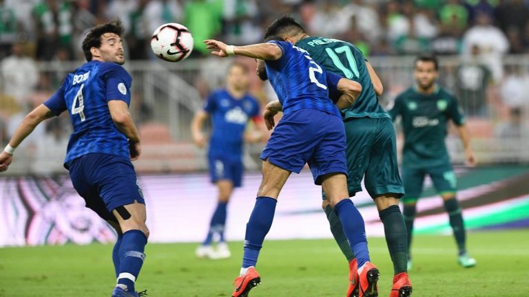 الهلال يحسم تأهلة بركلات الترجيح ويضرب موعدمع النجم الساحلي بنهائي كأس زايد