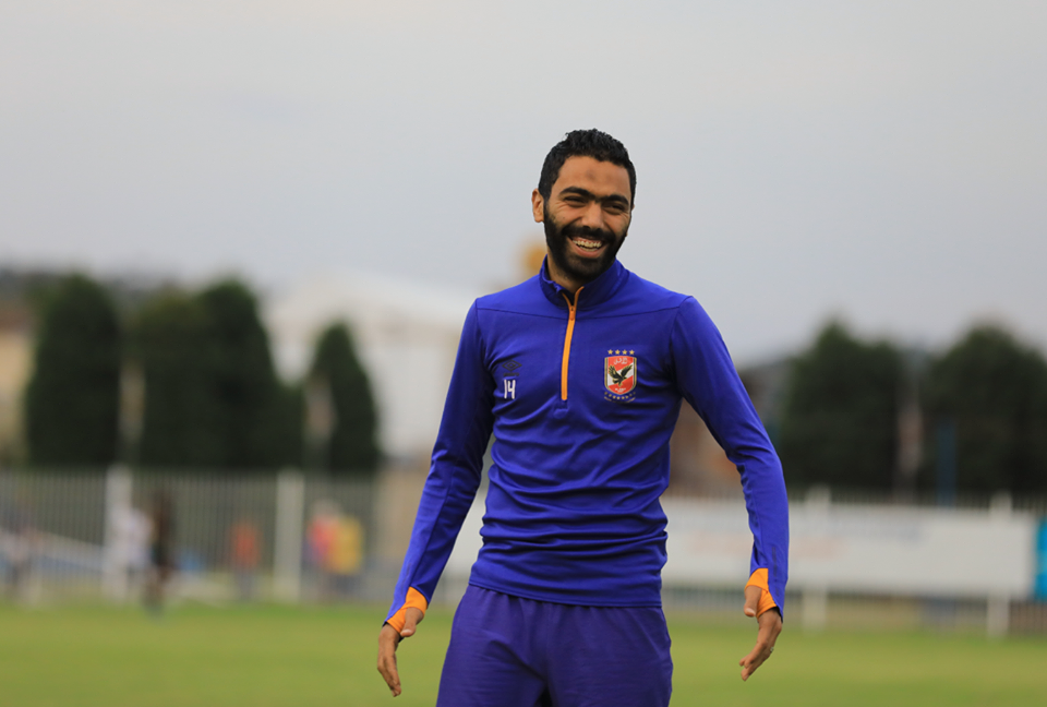 الأهلي نيوز : جماهير العين تدعم حسين الشحات .. واللاعب يرد