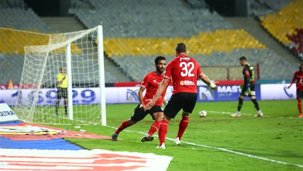 الأهلي اليوم : نصائح ذهبية من فايلر لصالح جمعة .. ويقدم رسالة للاعب