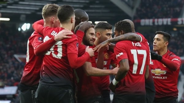 مانشستر يونايتد وتشيلسي وتعادل مخيب يشعل الصراع بقمة الدوري الإنجليزي