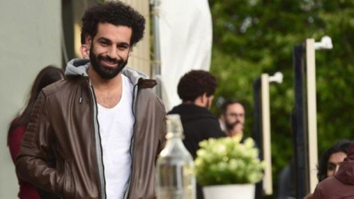 صلاح يغضب جمهورة لخروجه من حانة..وبرشلونة يكشف موقفه من التعاقد مع مو