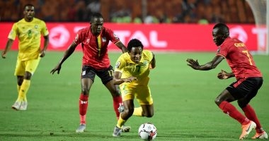 أمم أفريقيا .. فيديو ..منتخب زيمبابوي يتعادل مع أوغندا ويمنح مصر فرصة صدارة المجموعة