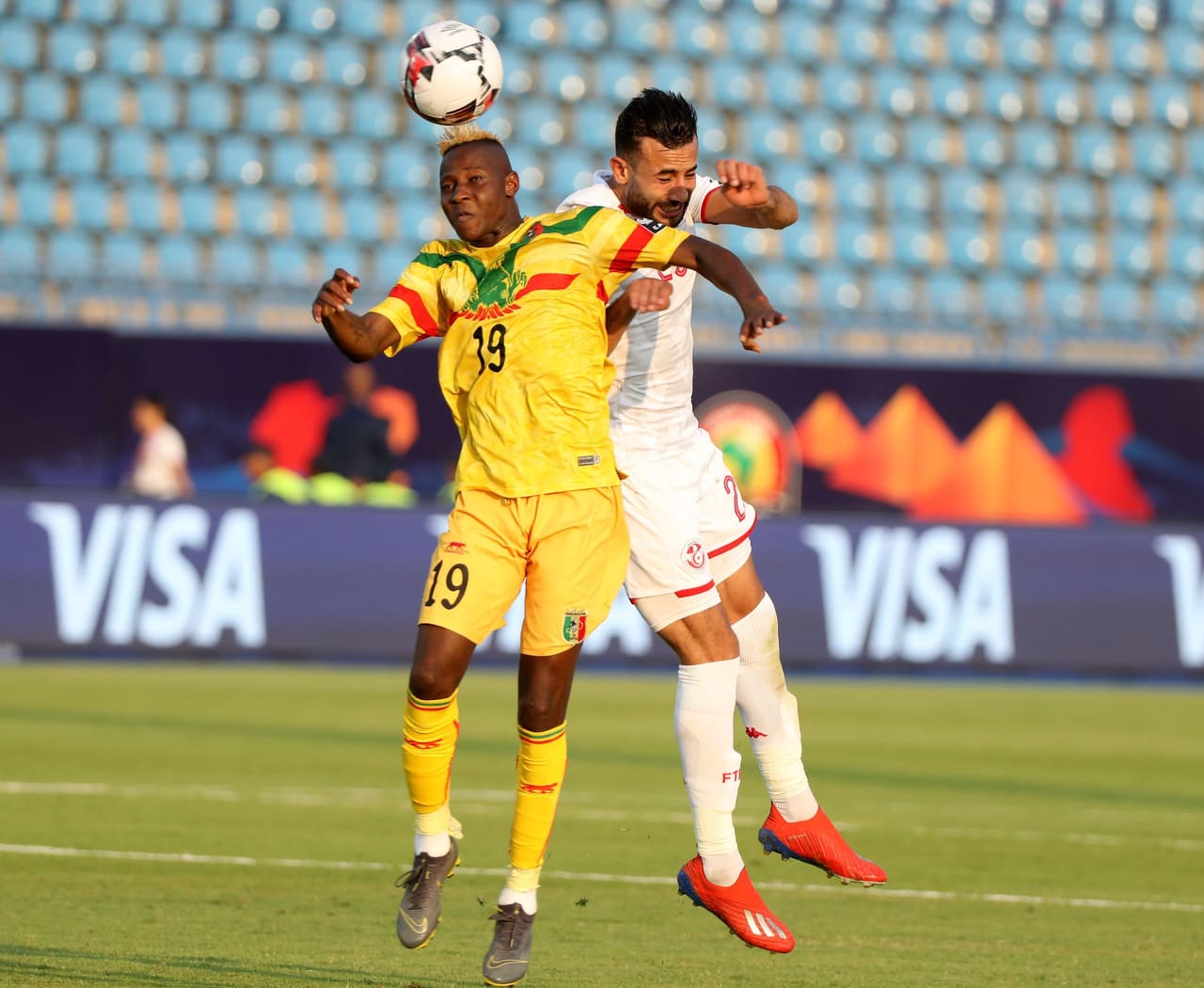 أمم أفريقيا : فيديو : تونس تتجنب الخسارة من مالي بتعادل جديد يؤزم موقفها في أمم إفريقيا