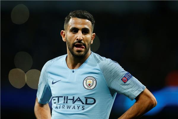 رياض محرز يتلقي خبر سييء خلال أمم أفريقيا..والحكم علية لهذا السبب !
