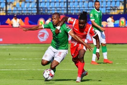 بمشاركة ديانج.. 10 لاعبين من مدغشقر يجبرون مالي على التعادل في تصفيات كأس العالم …..بدون اي هزيمة، منتخب السودان متصدر مجموعته … ساحل العاج يحافظ على الصدارة