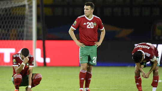 أمم أفريقيا ..لاعبين مغربيين يعلنان الإعتزال بعد الإقصاء ورينارد يعلن تحمله المسؤولية