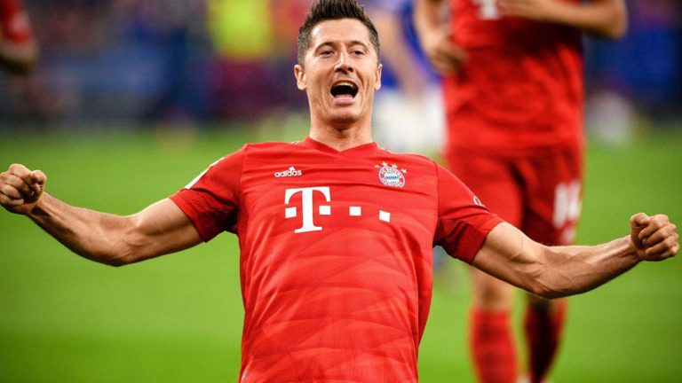 الدوري الألماني ..هاتريك ليفاندوفسكي يقود بايرن ميونخ لفوز سهل على شالكه (فيديو)