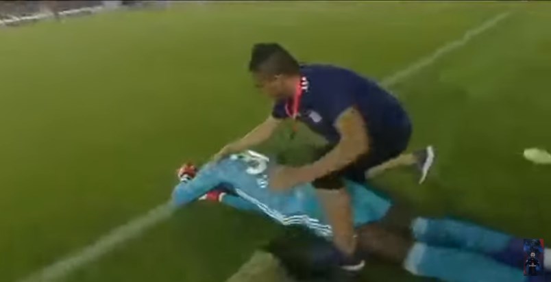 حارس سيفاس سبور يفقد وعيه مرتين أمام بشكتاش في الدوري التركي (فيديو)