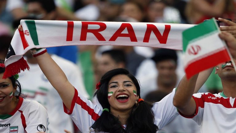 إنفانتينو رئيس الـ فيفا: إيران تؤكد حضور النساء في المباراة الدولية المقبلة