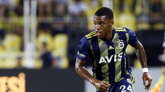 الاتحاد السعودي يعير لاعبا دوليا إلى النادي تركي ويتكفل بمعاشه!
