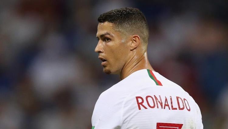 رونالدو يسجل سوبر هاتريك أمام ليتوانيا بتصفيات اليورو..ويصل للهدف93دوليا(فيديو)