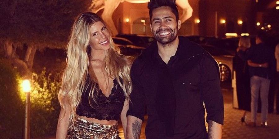 زوجة خيمنيز لاعب الاتحاد السعودي تهاجم جماهير النادي (فيديو)