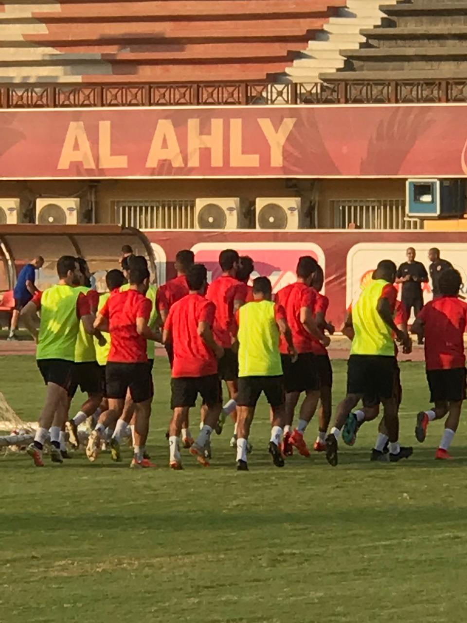 الأهلي اليوم : كواليس مران الأهلي : قفشة والشحات يخطفان الأنظار..وأشرف يعود للمساك