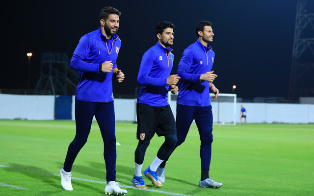 الأهلي نيوز : محمد الشناوي ممنوع من الإحتراف بسبب شريف أكرامي