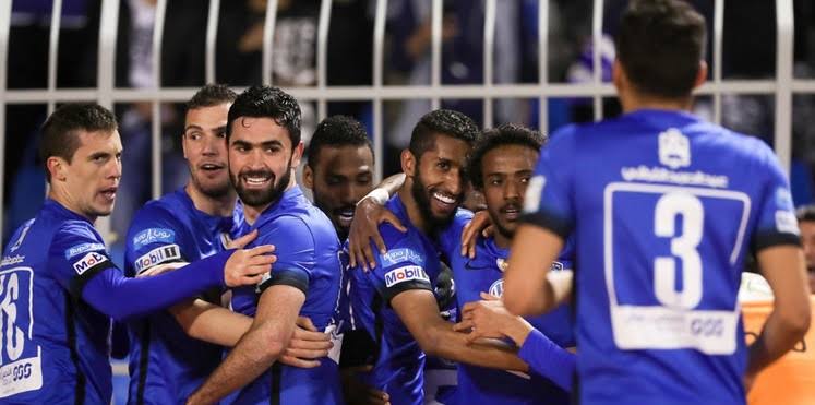 الهلال والسد..هيئة الرياضة:100ألف ريال لكل لاعب والمدرب:دعم الزعيم واجب وطني
