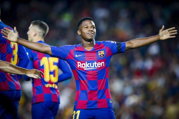 برشلونة يحصن أنسو فاتي برفع قيمة الشرط الجزائي لـ200 مليون يورو