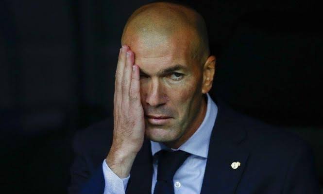 ريال مدريد غاضب من زيدان ويفكر في إعادة جوزيه مورينيو
