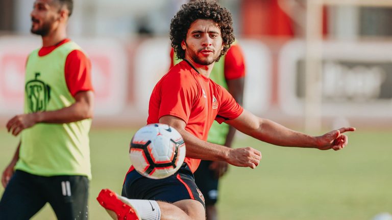 الأهلي نيوز : محمود محمود يغادر إلي المانيا ..وكدمة قوية لحسام عاشور