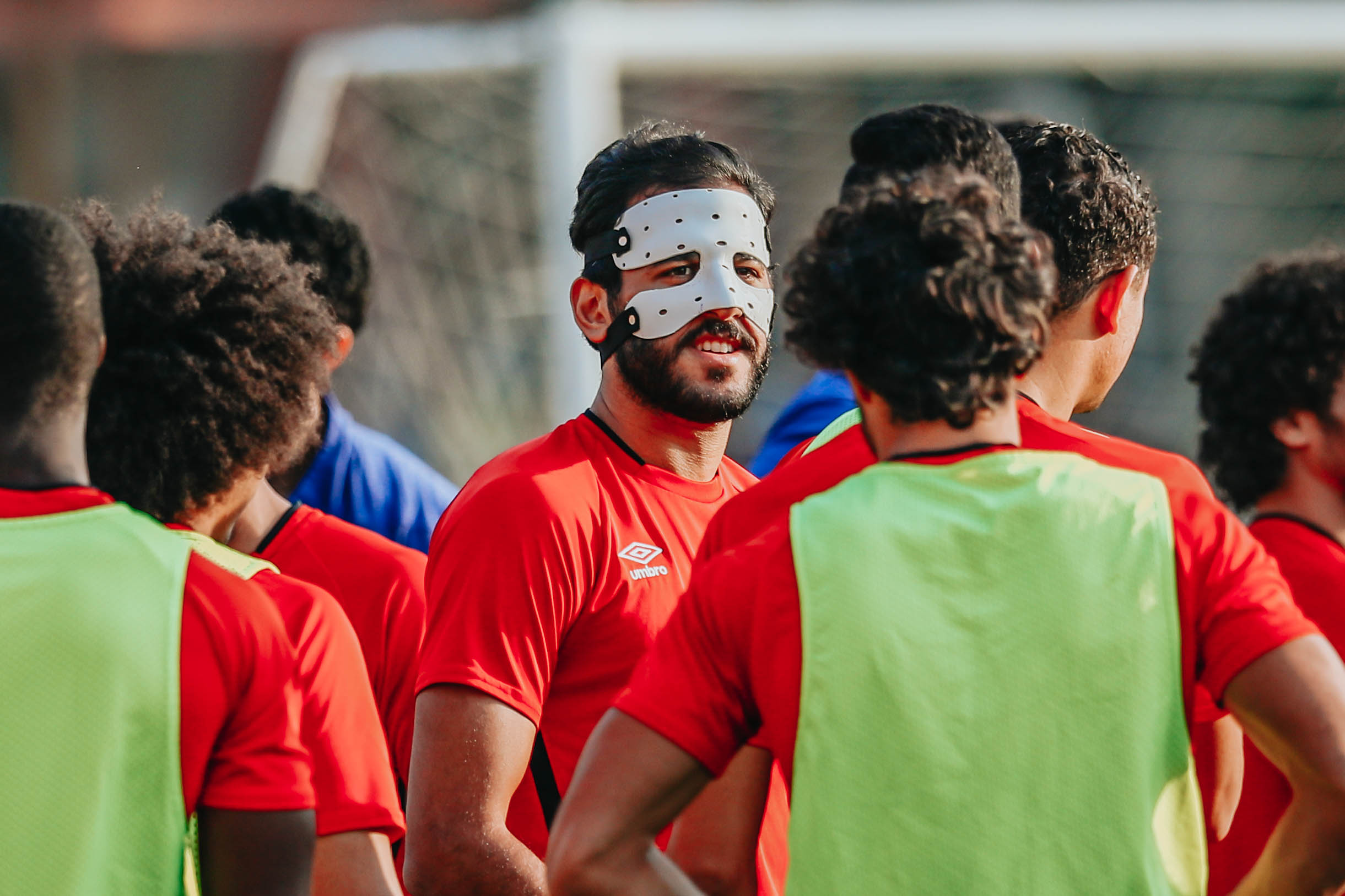 الأهلي اليوم : قناع وجه جديد لمروان محسن .. وعرض متولي علي خبير ألماني