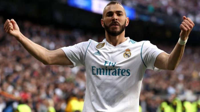 بنزيما يهرب من الضغوطات باللجوء للحجامة ويكشف ولاءة لريال مدريد