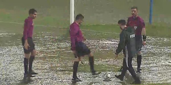 الدوري الكويتي .. إيقاف مفاجيء للقاء القادسية والشباب بسبب الأمطار الغزيرة