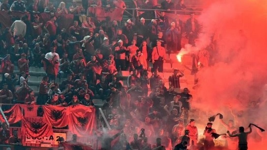 يويفا يفرض غرامة 5000 يورو علي ألبانيا بسبب صافرات الاستهجان ضد فرنسا