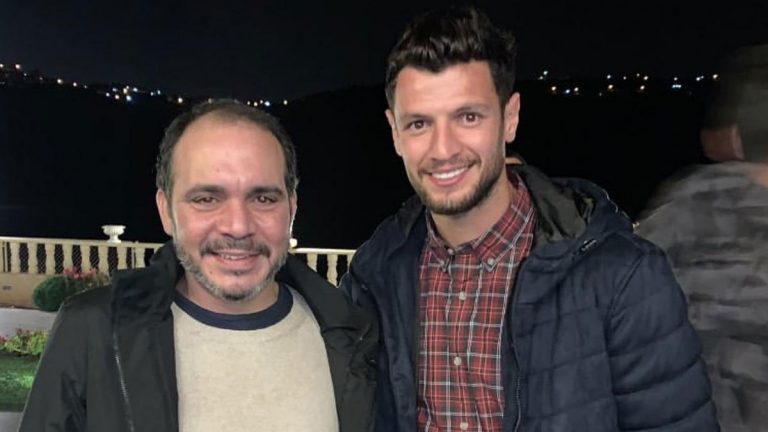 إيران تفرج عن اللاعب الأردني أنس بني ياسين وتسمح له بمغادرة أراضيها