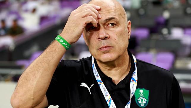 جروس مدرب الأهلي السعودي غير راضي عن صفقات الميركاتو الشتوي