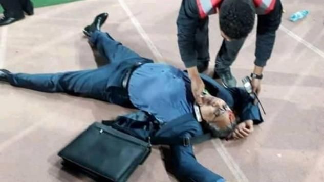 مدرب حسنية أكادير يصاب فى رأسه بحجر من جماهير النادي (فيديو)