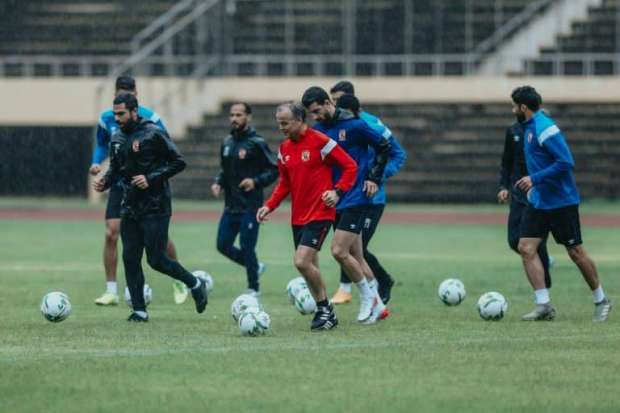 أخبار الأهلي : الأمطار تحاصر الأهلي في زيمبابوي.. و30 دقيقة تكفي الأحمر في مرانه الأول
