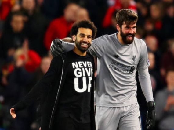 أليسون بيكر : اتحدث مع محمد صلاح كثيرا لأتعرف علي الإسلام