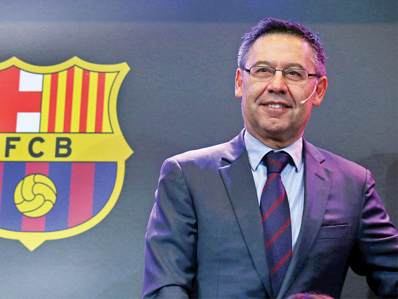برشلونة يرد ببيان على فضيحة التعاقد مع شركة لتشويه سمعة معارضي الإدارة