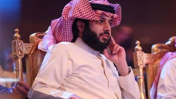 تركي آل شيخ يوجه رسالة غامضة قبل ساعات من السوبر المصري