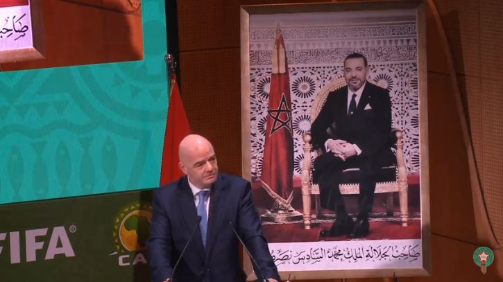 رئيس الفيفا يطالب بتغيير نظام إقامة كأس الأمم الإفريقية